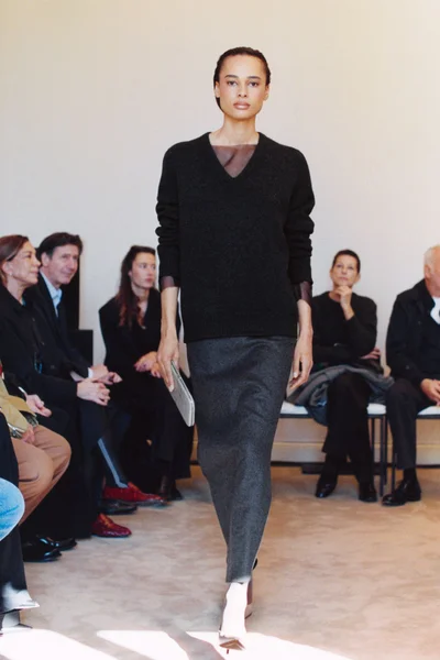 Look 19